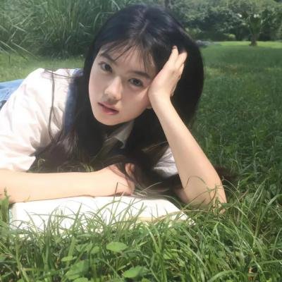 指尖相触，恋恋不舍